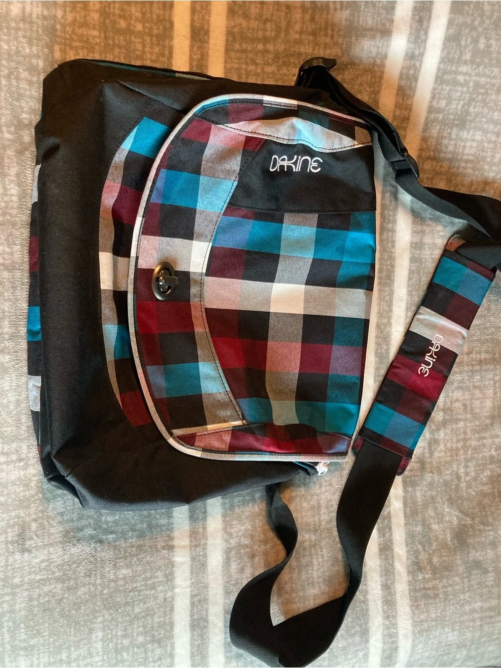 New Dakine Brooke Messenger Bag with Separate Padded Laptop Compartment